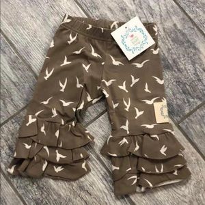 Sparrow Triple Ruffle Leggings